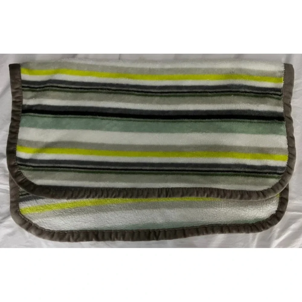 Blankets & Beyond Gray Green Stripe Baby Blanket Soft Fleece htf 26x32‎ Fleece